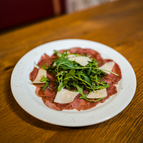 hovězí carpaccio